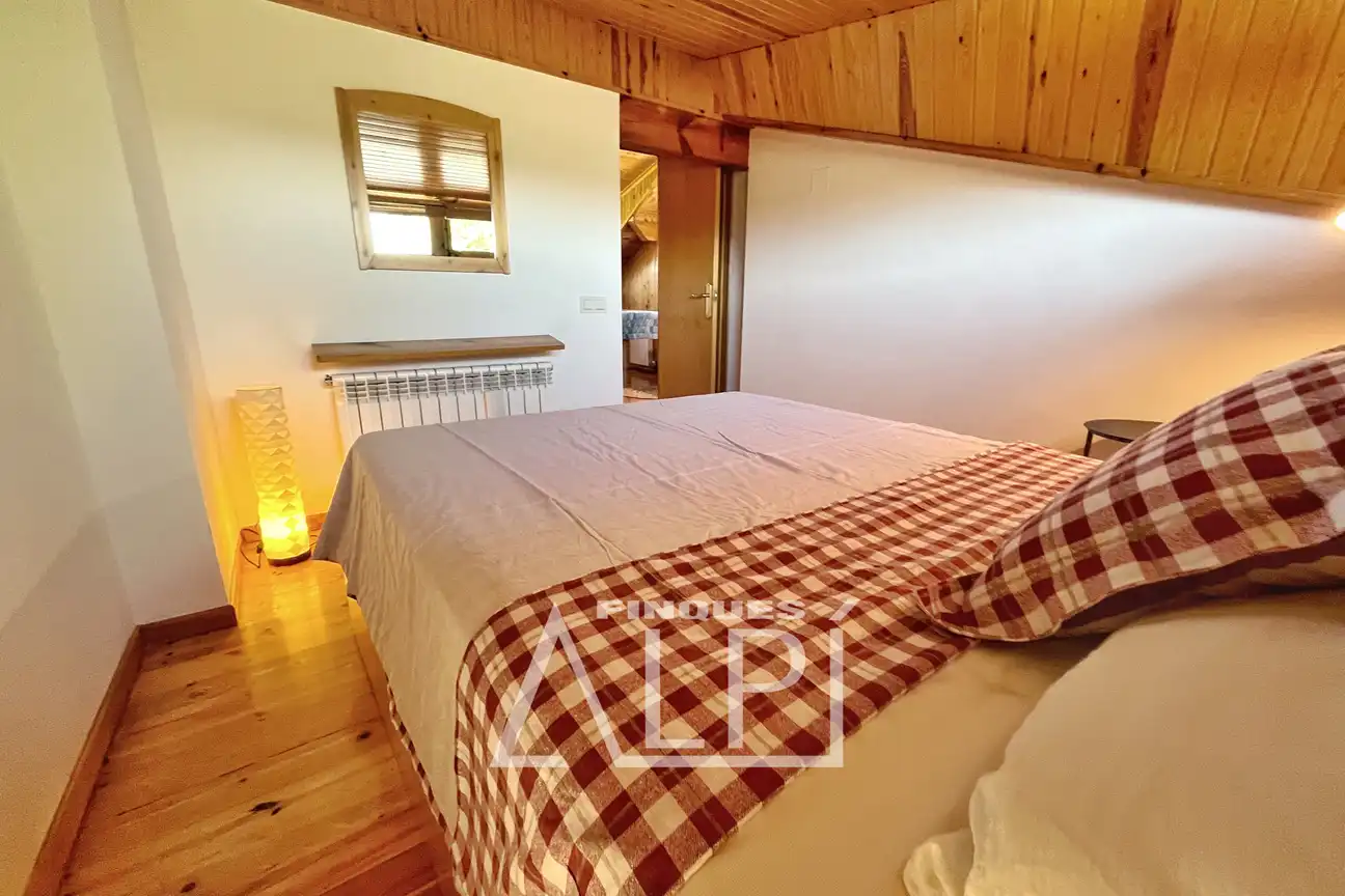 Bedroom of Detached homes for sale in Prats i Sansor  with Heating, Private garden and Parquet flooring