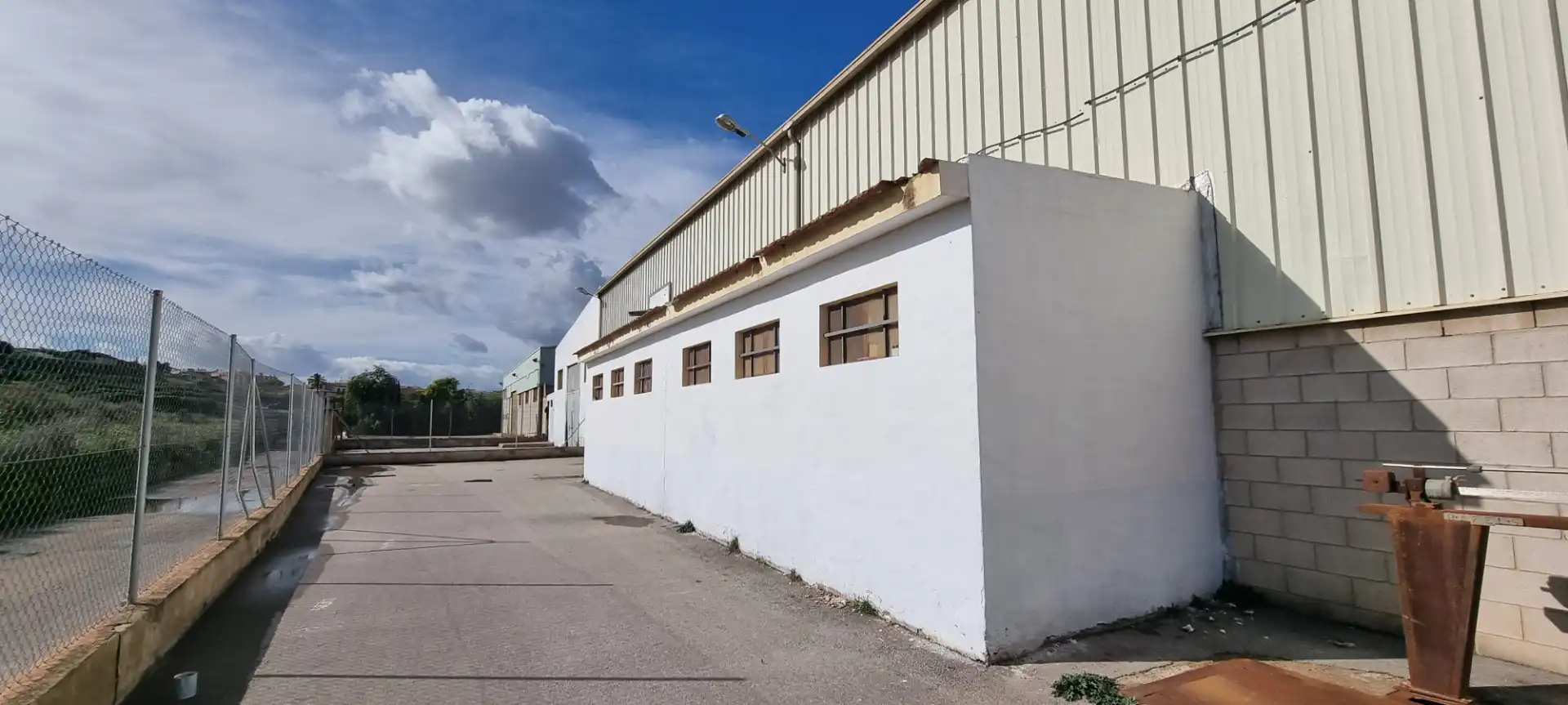 Industrial buildings for sale in Camino Entrepinos A, 4, Pedanías Este