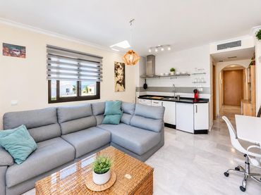 Apartamento con balcón en venta en Calle EBANO