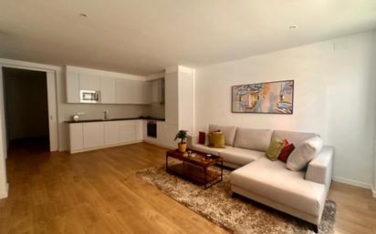 Sala d'estar de Apartament en venda en Badalona amb Aire condicionat