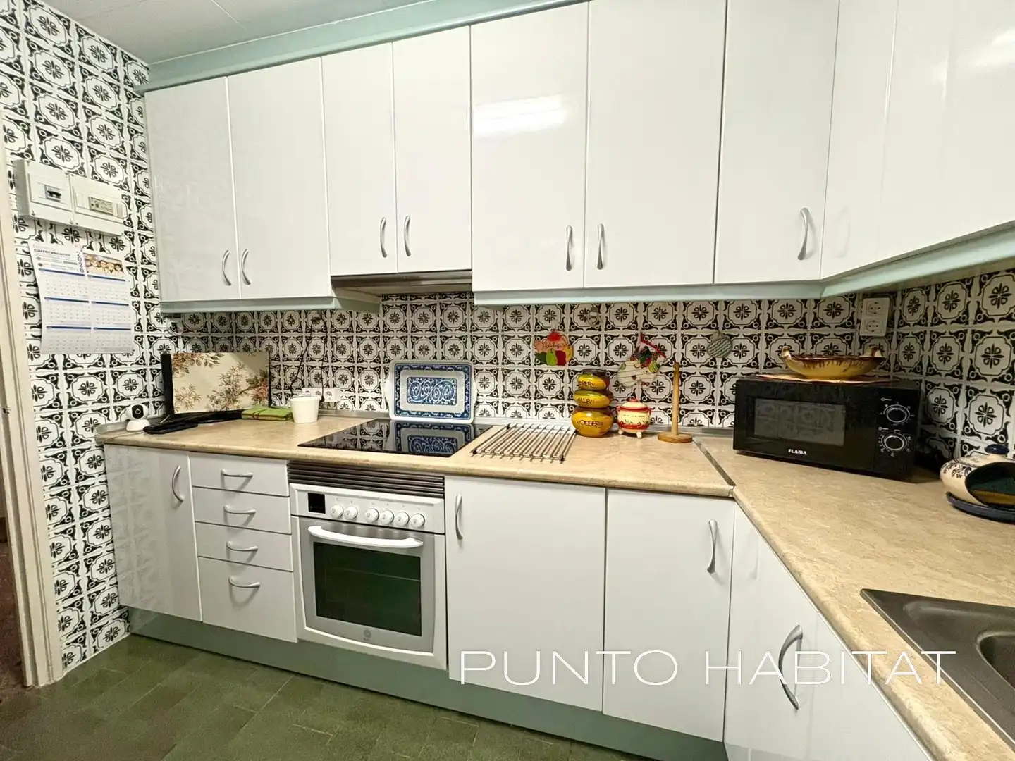 Kitchen of Flat for sale in Barcelona