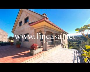 Exterior view of House or chalet for sale in Vigo   with Private garden, Parquet flooring and Terrace