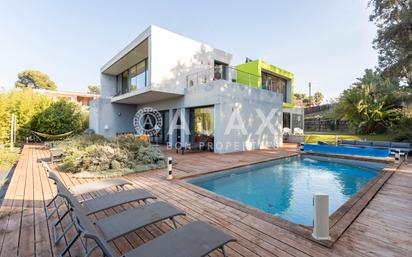 Außenansicht von Haus oder Chalet zum verkauf in Sant Cebrià de Vallalta mit Klimaanlage, Terrasse und Schwimmbad