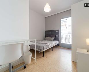Dormitori de Pis per a compartir en  Valencia Capital amb Aire condicionat, Calefacció i Terrassa