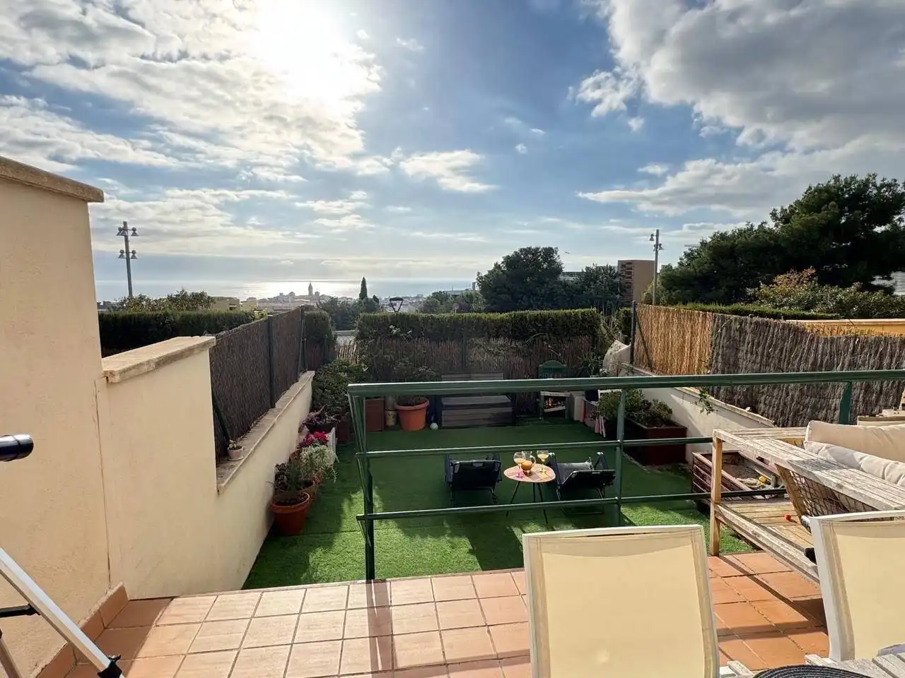 Terrasse von Maisonette zum Verkauf in Sitges mit Klimaanlage, Privatgarten und Terrasse
