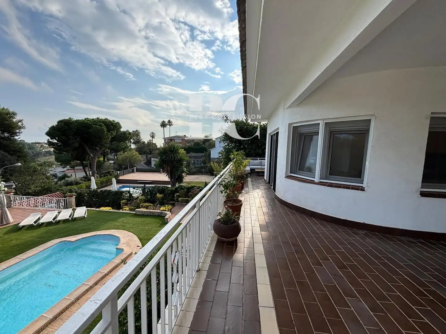 Vista exterior de Casa o xalet en venda en Lloret de Mar amb Calefacció, Terrassa i Traster