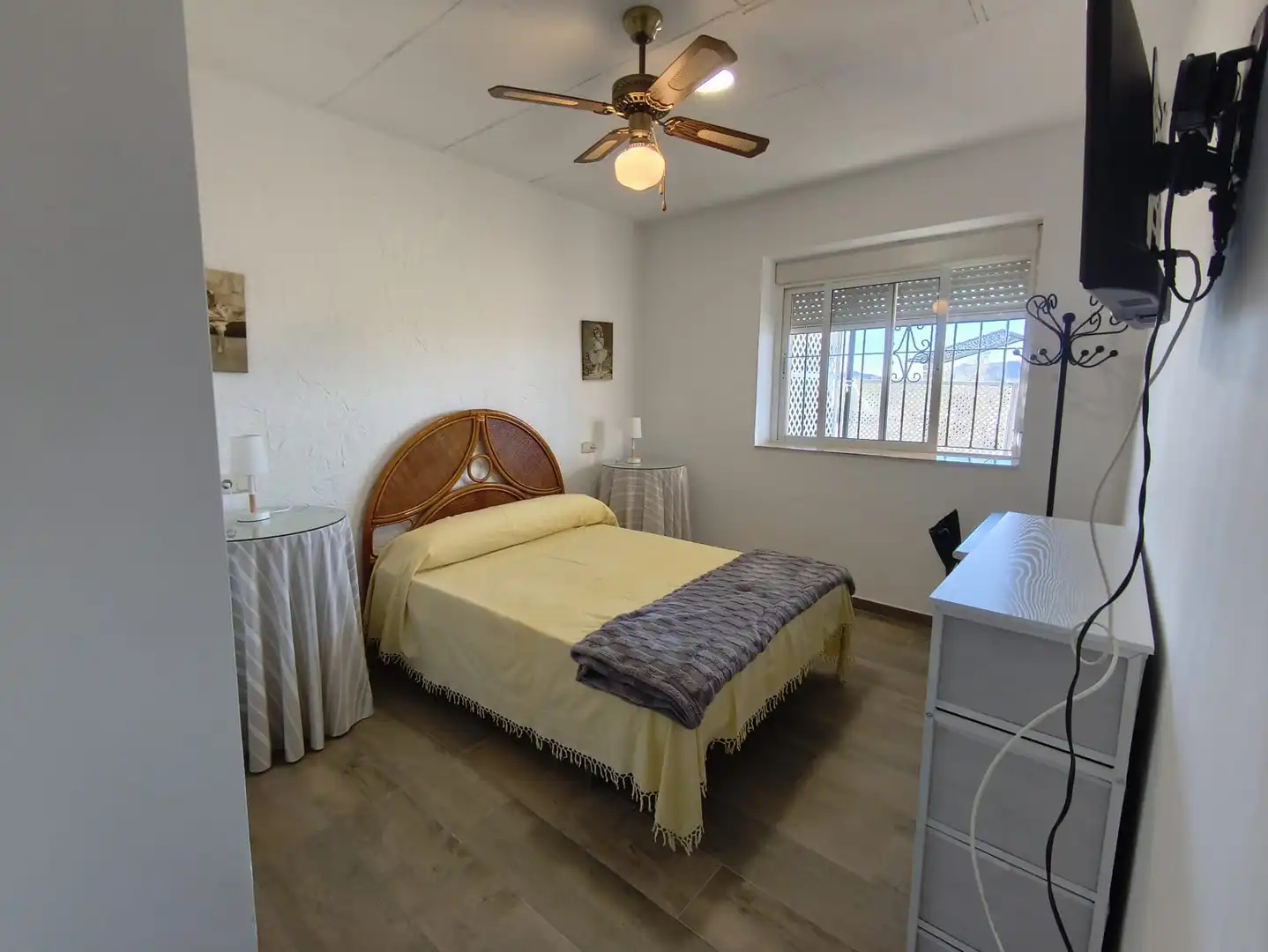 Habitación de Casa adosada de alquiler en Cartagena con Jardín privado, Amueblado y Horno