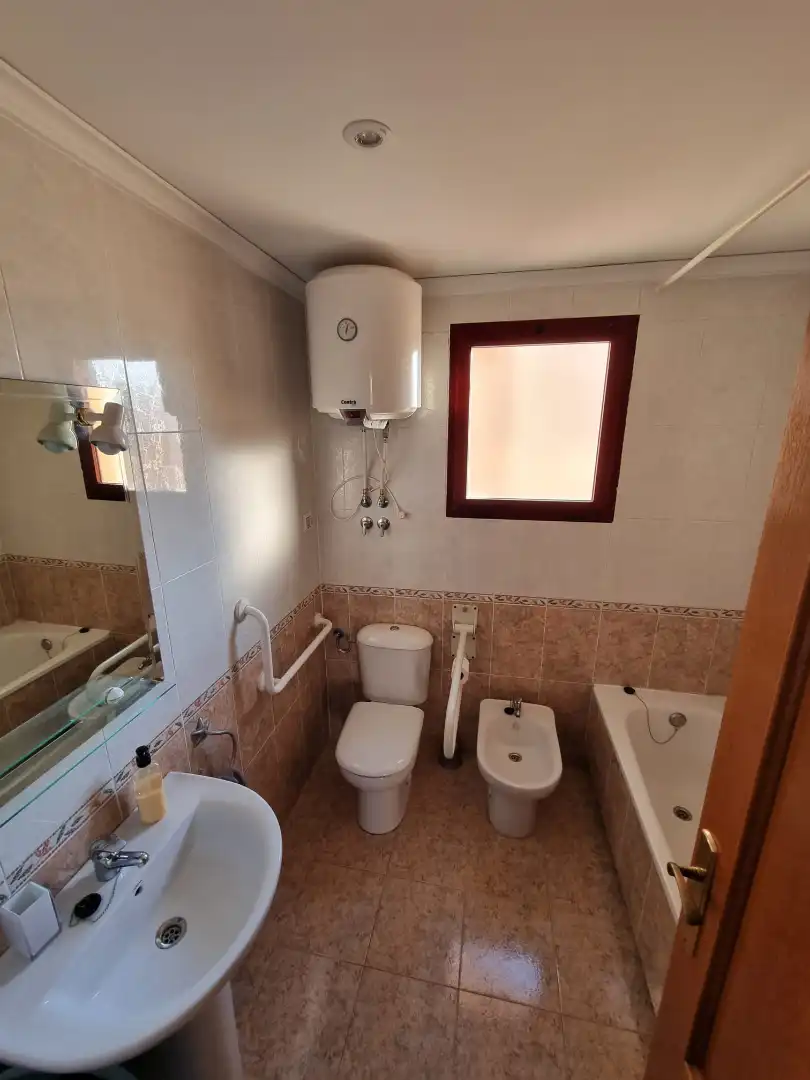 Bathroom of Flat for rent in Sagunto / Sagunt  with Terrace and Furnished