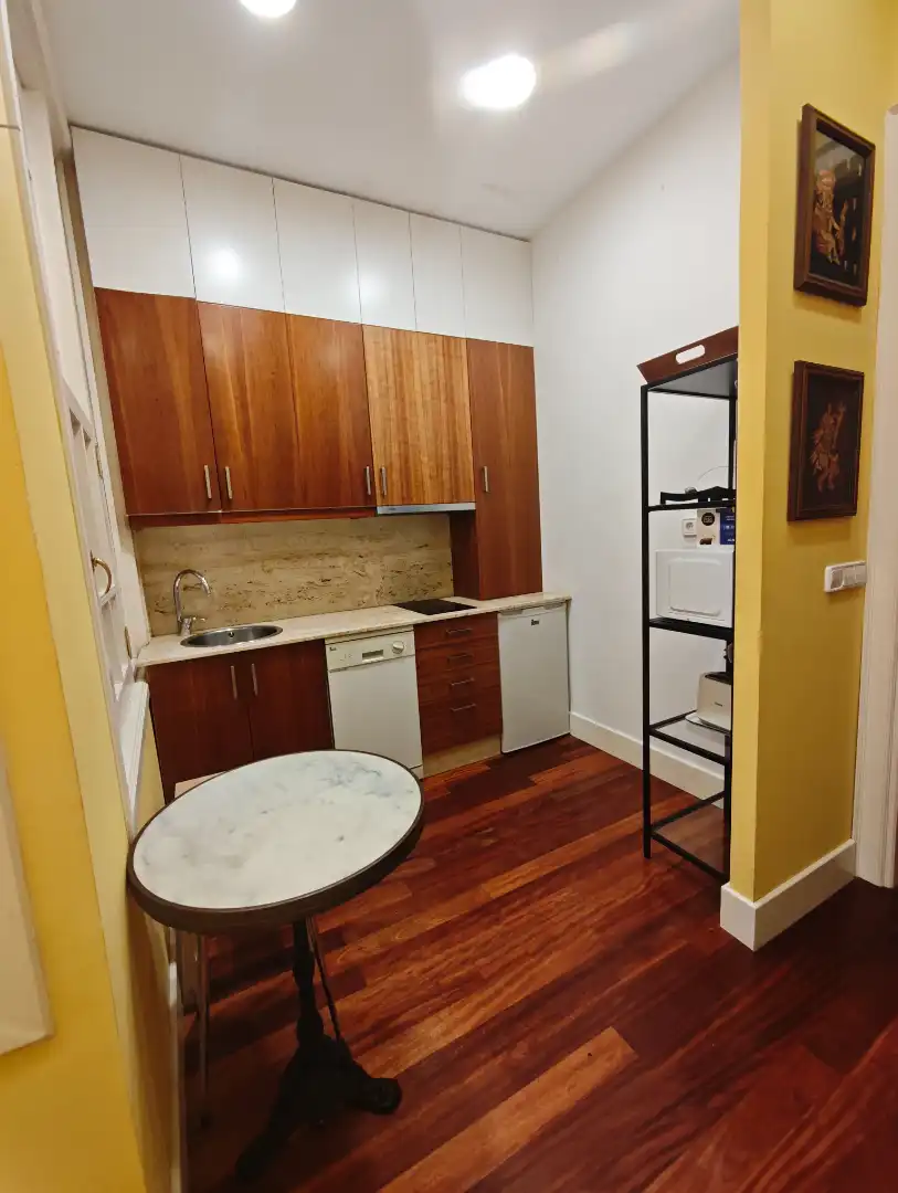 Cocina de Piso de alquiler en Ferrol con Calefacción, Parquet y Terraza