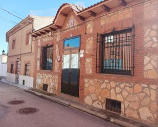 Vista exterior de Casa o xalet en venda en Cabezamesada amb Calefacció, Parquet i Moblat