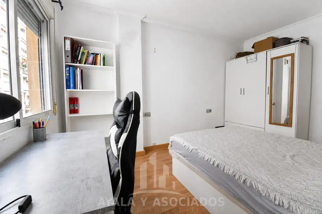 Dormitori de Pis en venda en Cartagena amb Aire condicionat, Parquet i Forn