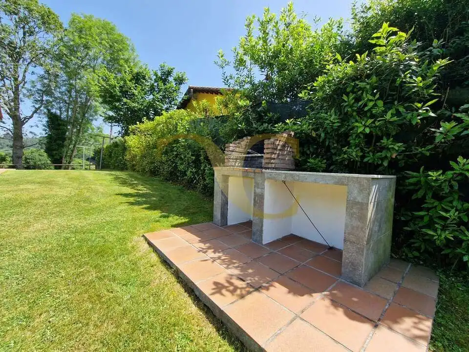 Terrassa de Casa o xalet en venda en Llanes amb Calefacció, Jardí privat i Terrassa