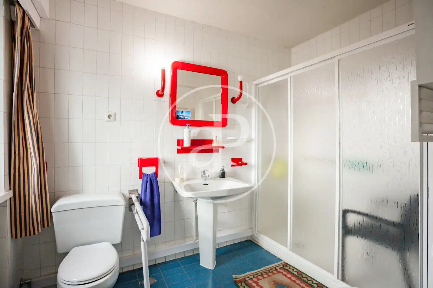 Bathroom of Houses for sale in Madrid  with Heating, Private garden and Terrace