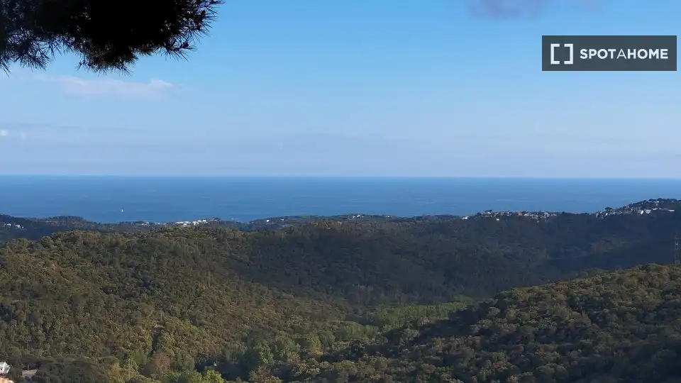 Außenansicht von Wohnung zur Miete in Sant Cebrià de Vallalta mit Klimaanlage, Heizung und Möbliert