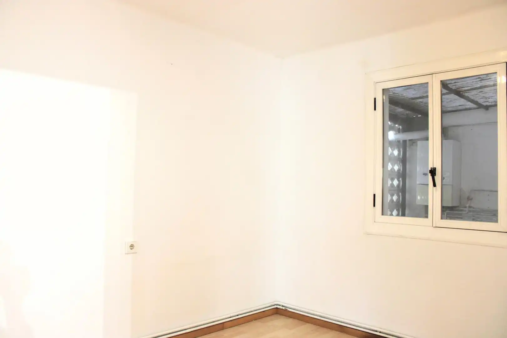 Bedroom of Flat for sale in Girona  with Heating