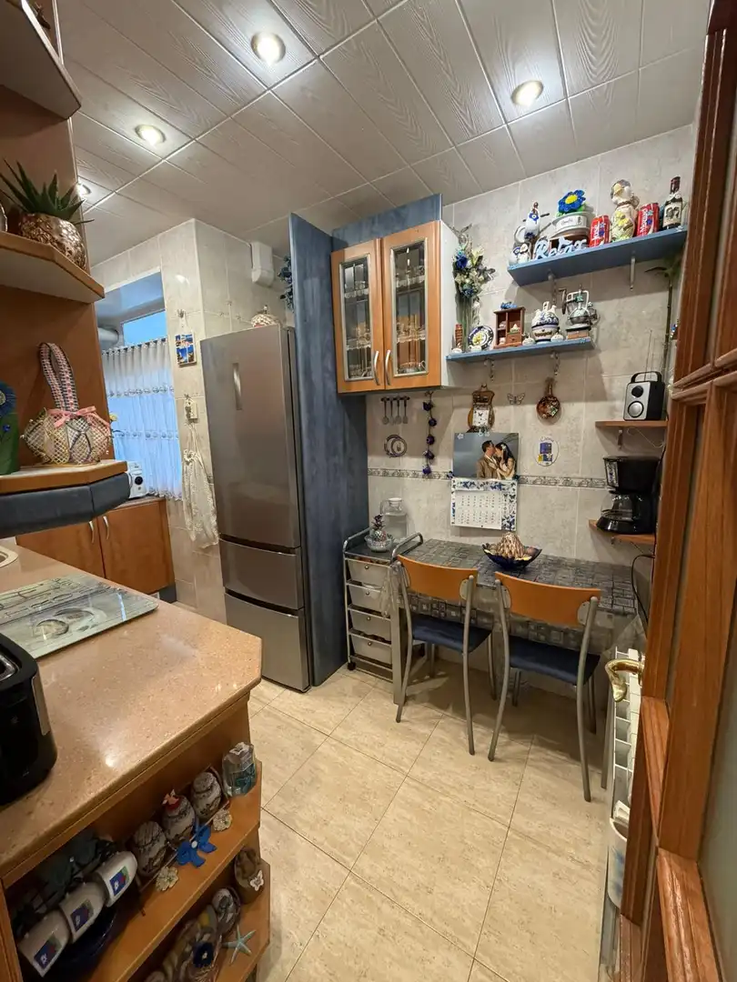 Cocina de Piso en venta en Sabadell con Calefacción