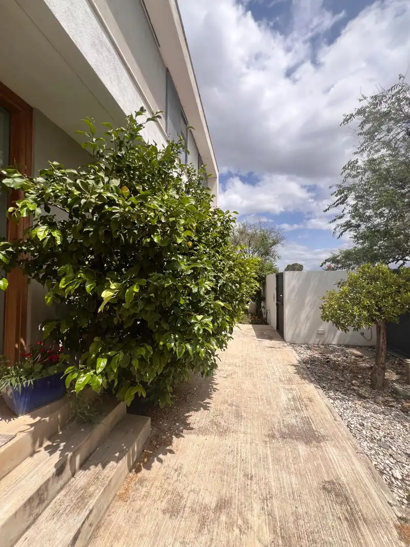 Jardí de Casa o xalet en venda en Las Gabias amb Aire condicionat, Calefacció i Jardí privat