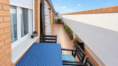 BLACK HOUSE SERVICIOS INMOBILIARIOS VENDE ÁTICO CON AMPLIA TERRAZA Y GARAJE EN RECAS