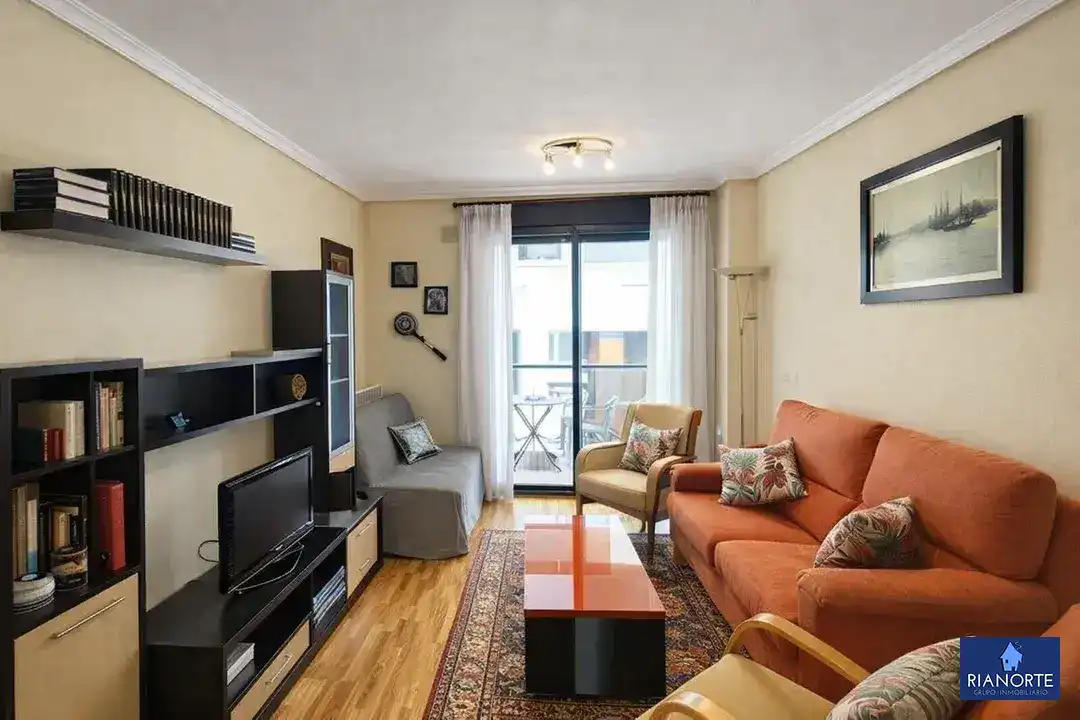 Sala d'estar de Pis en venda en Gozón amb Calefacció, Parquet i Terrassa