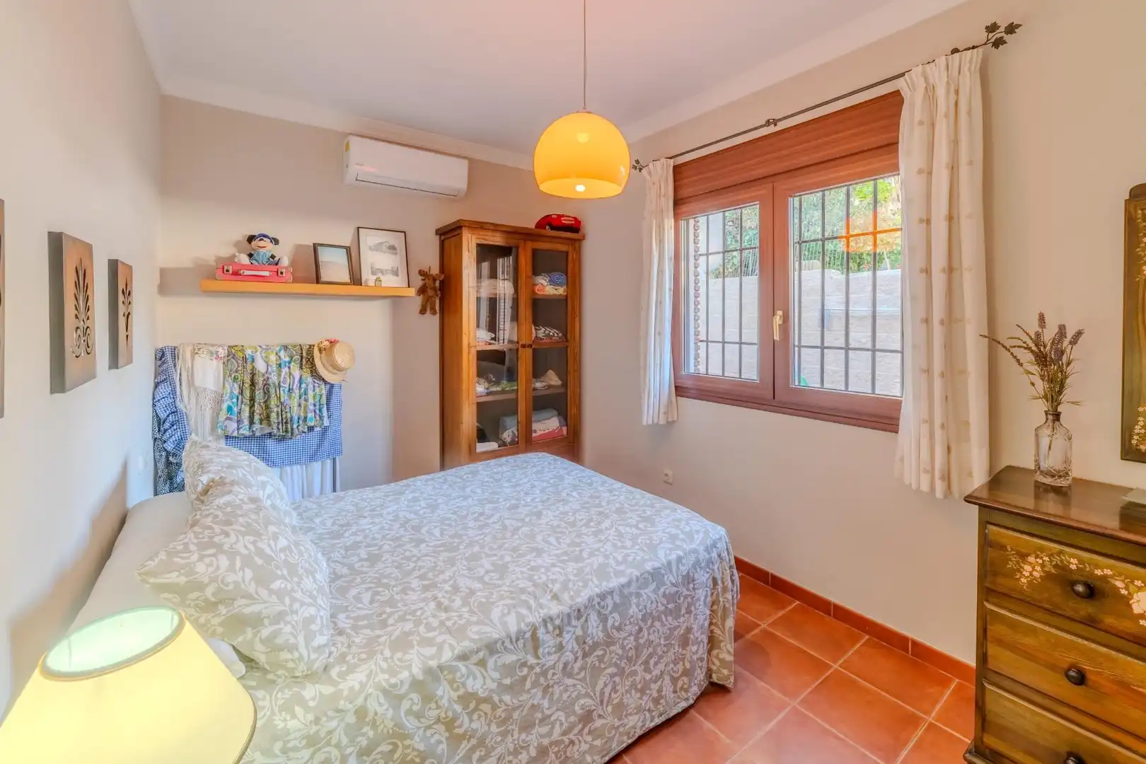 Dormitori de Casa o xalet en venda en Rincón de la Victoria amb Aire condicionat, Terrassa i Traster