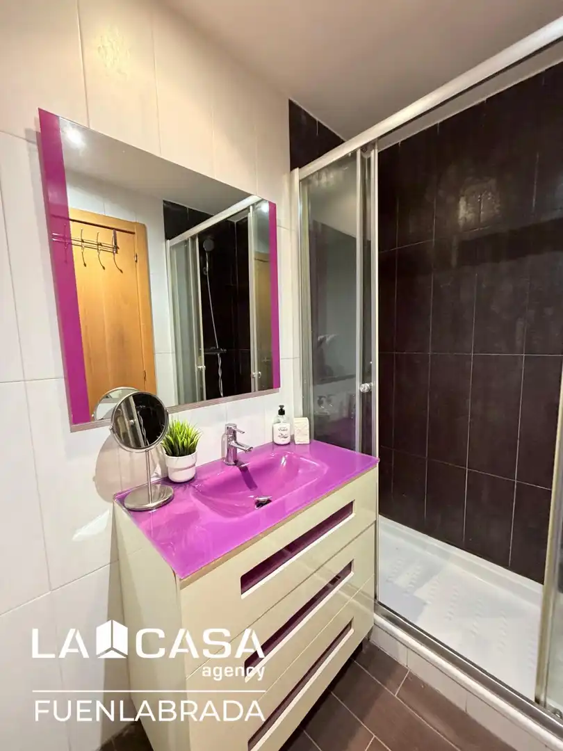 Baño de Piso en venta en Fuenlabrada con Aire acondicionado, Trastero y Piscina