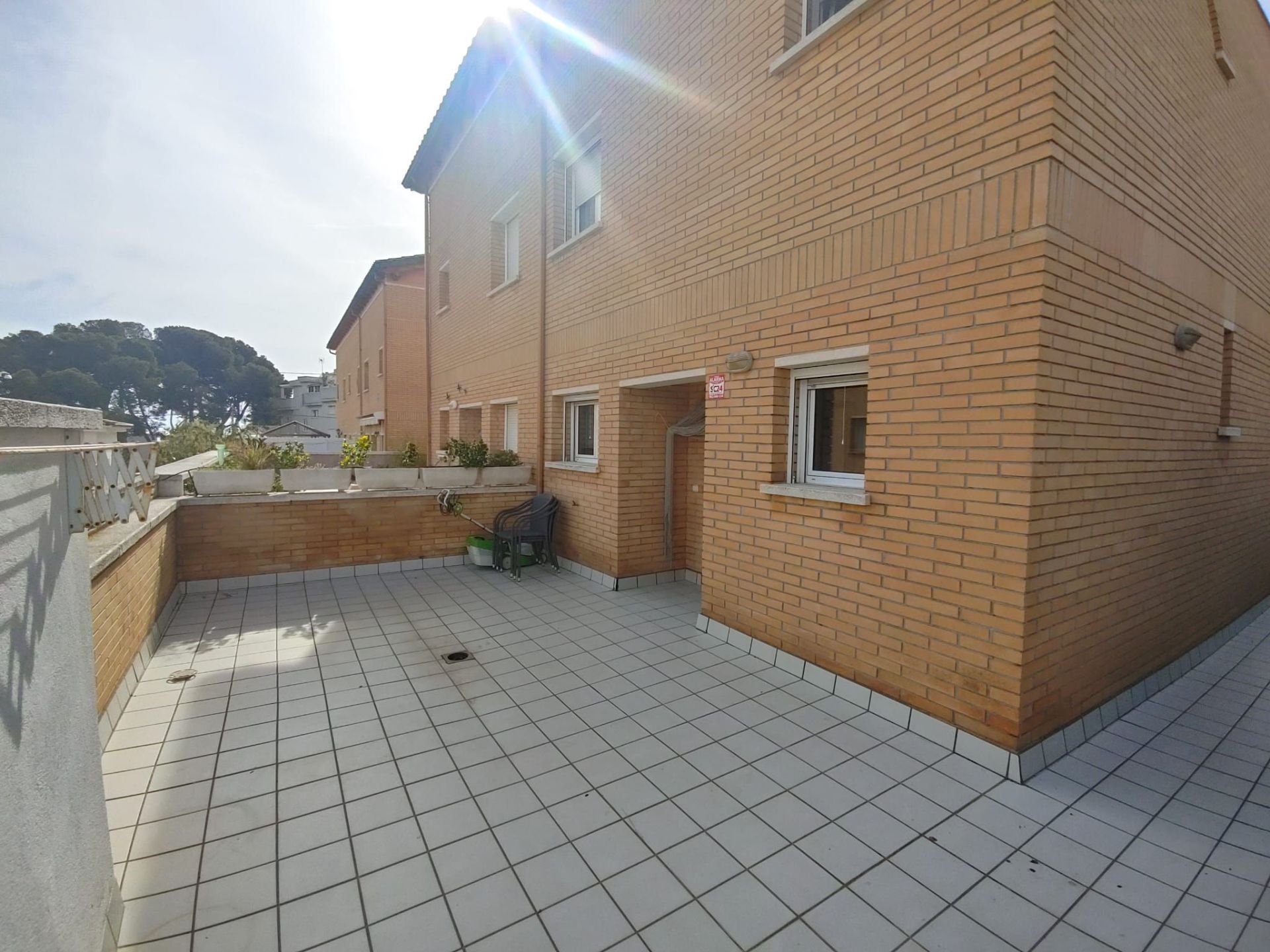 Vista exterior de Casa o xalet en venda en Torredembarra amb Aire condicionat i Jardí privat