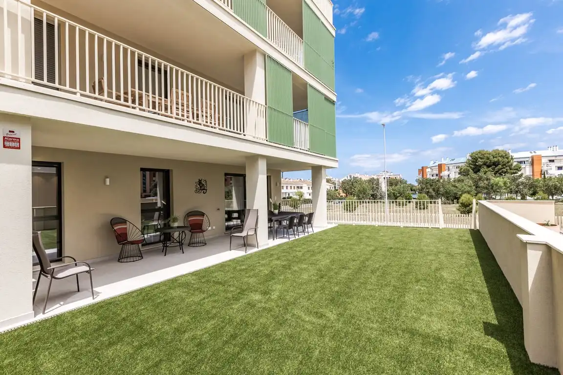 Terraza de Apartamento de alquiler en Dénia con Aire acondicionado, Jardín privado y Terraza