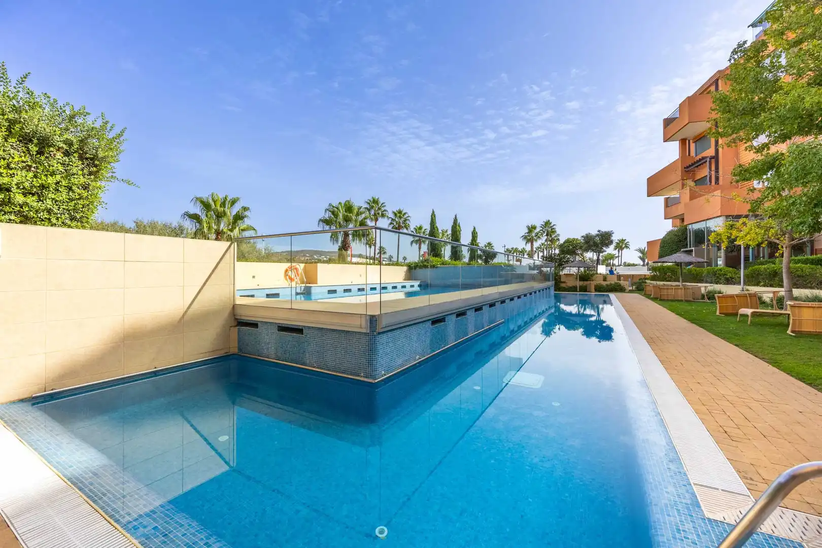 Apartment with pool for sale in Puerto de Sotogrande - La Marina, imagen 45