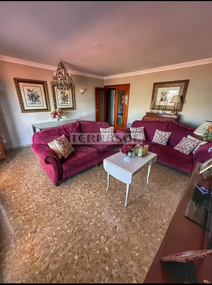 Apartamento con ascensor en venta en Torre del Mar, imagen 4