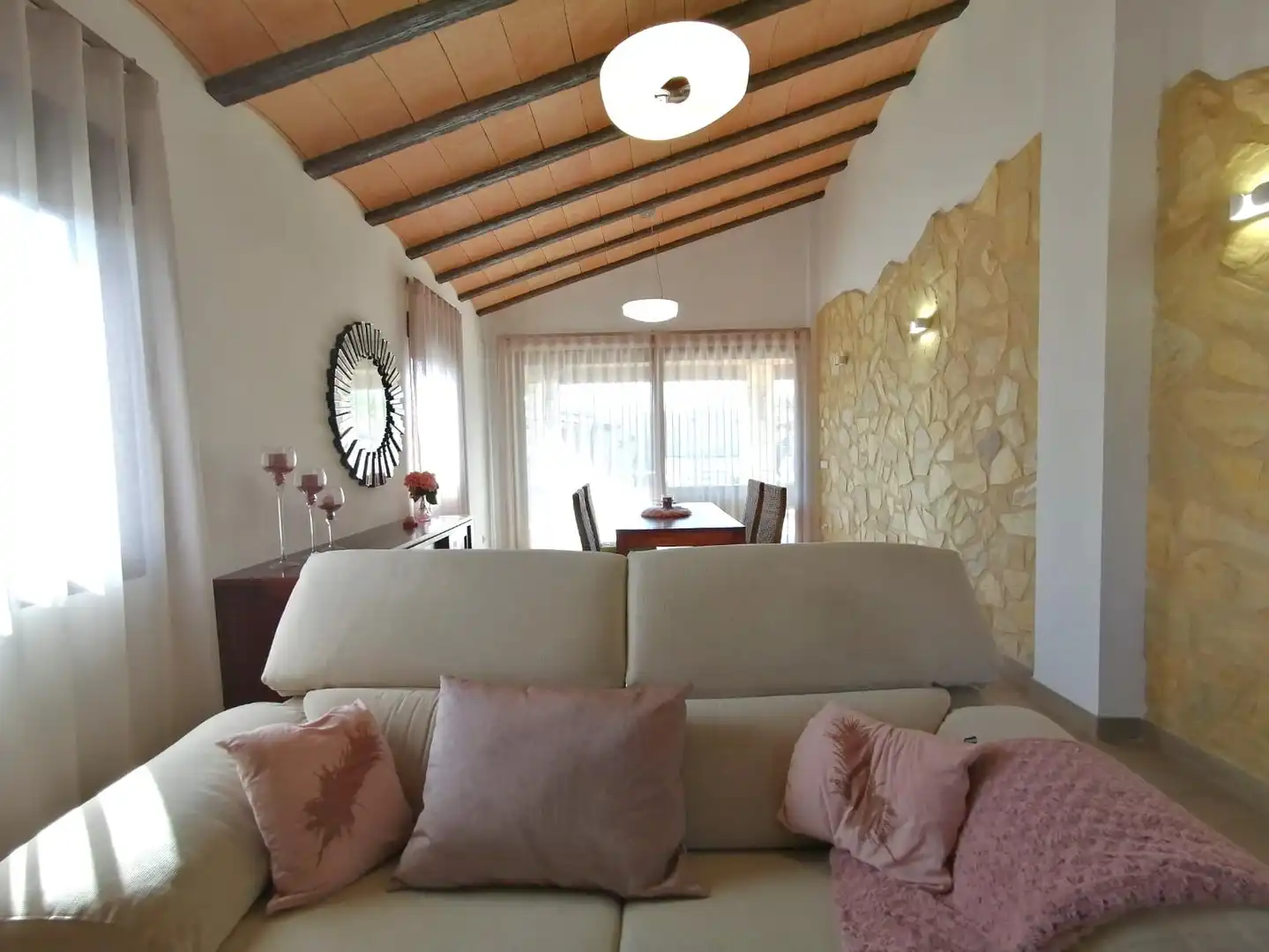 Sala de estar de Casa o chalet en venta en El Palomar con Aire acondicionado, Calefacción y Jardín privado