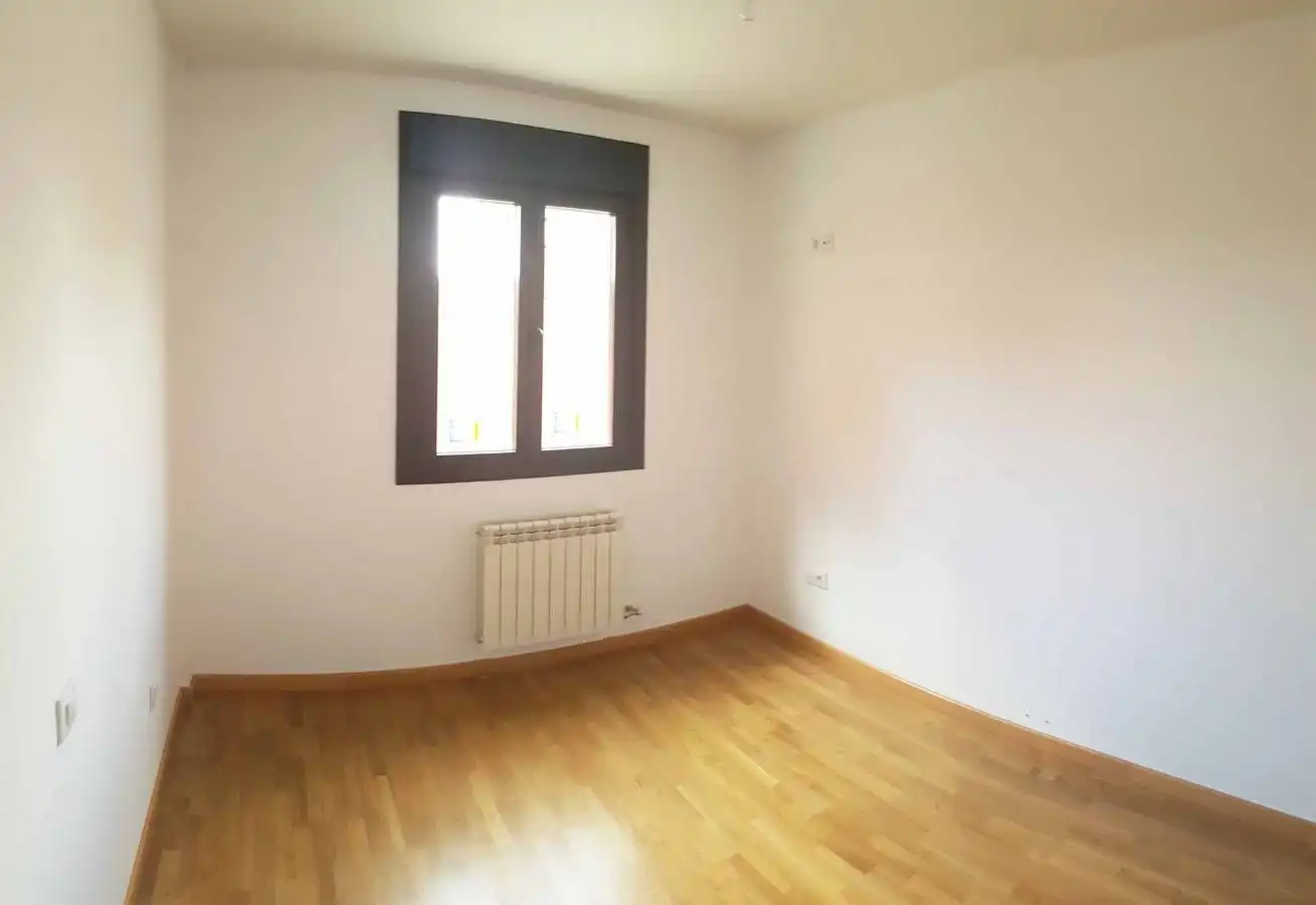 Bedroom of Ground floor for sale in Tordesillas  with Heating, Parquet flooring and Storage room