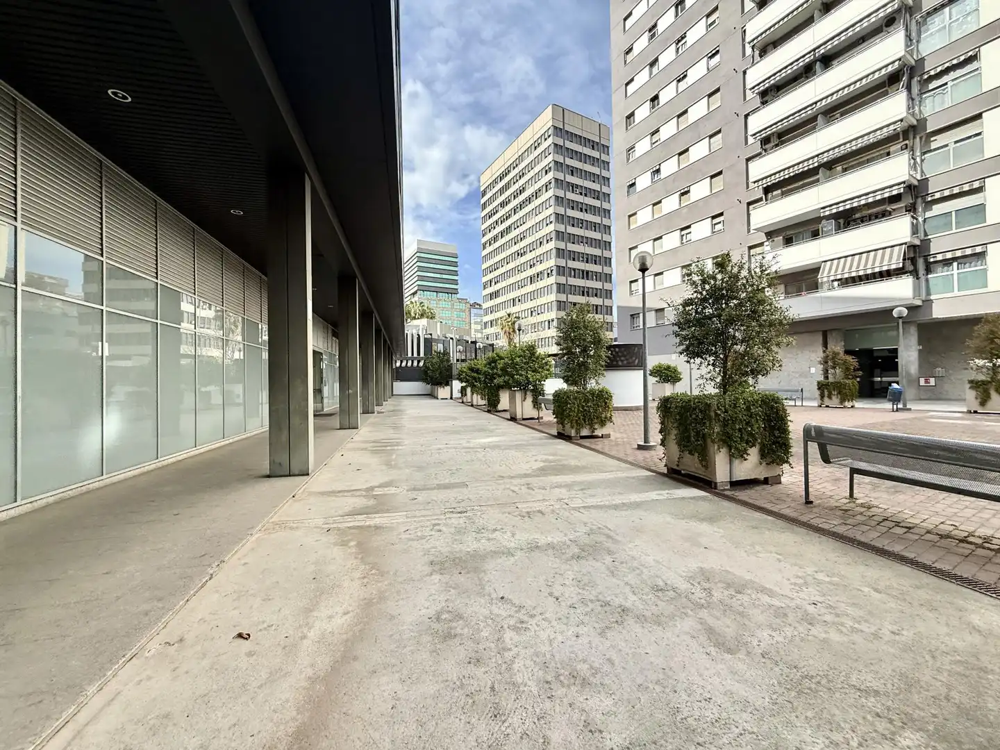 Außenansicht von Wohnung zum Verkauf in Barcelona mit Heizung und Parkett