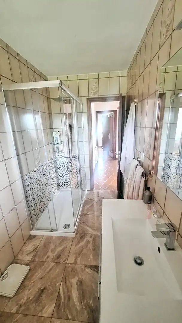 Baño de Casa o chalet en venta en Camponaraya con Calefacción, Jardín privado y Terraza