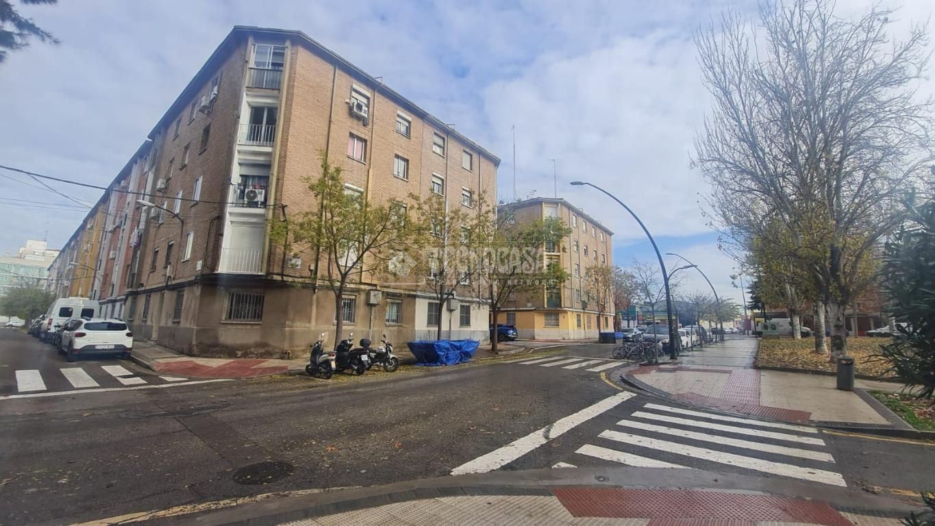 Vista exterior de Pis en venda en  Zaragoza Capital amb Aire condicionat i Calefacció