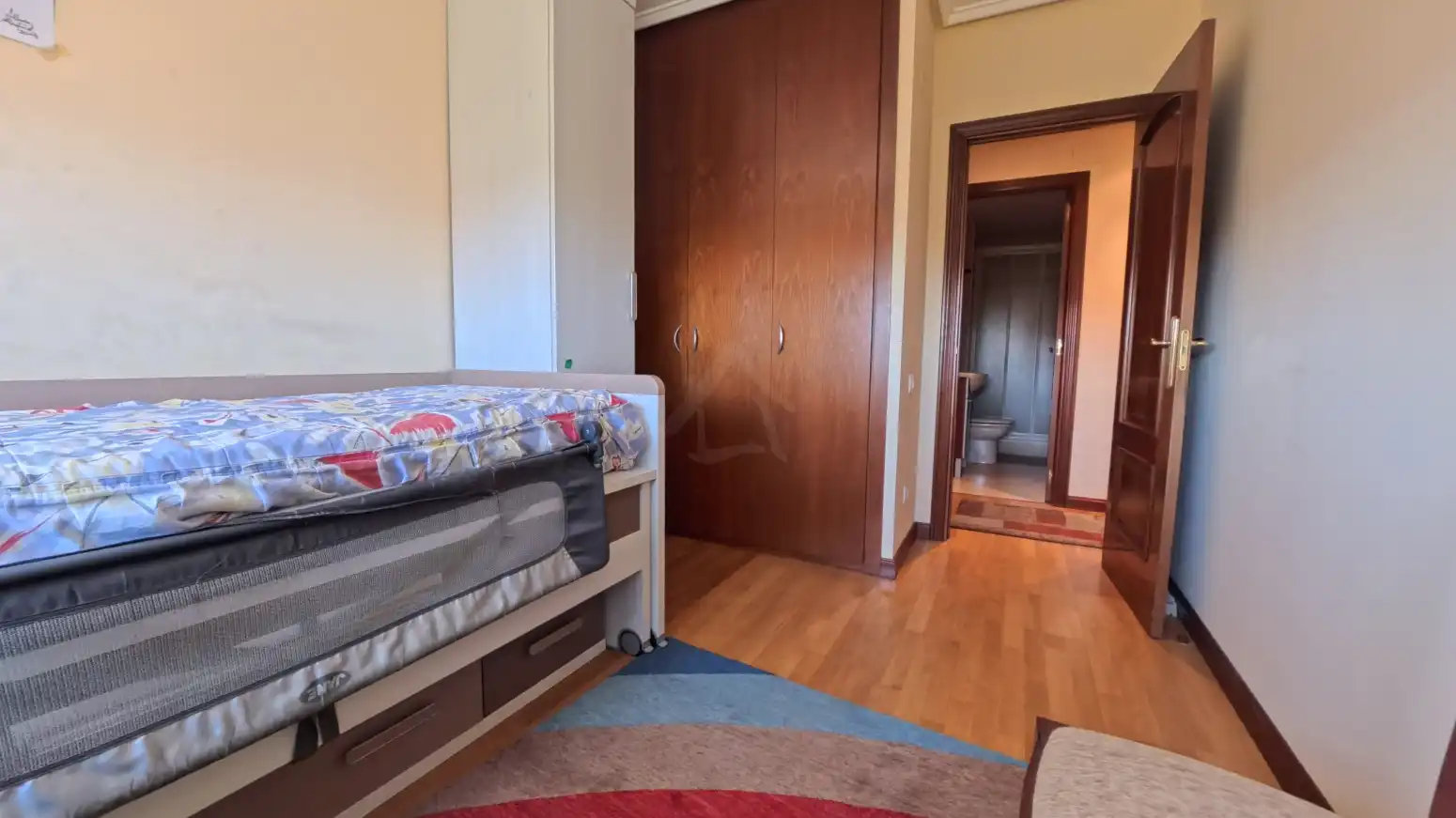 Dormitori de Pis en venda en  Logroño amb Calefacció, Parquet i Traster