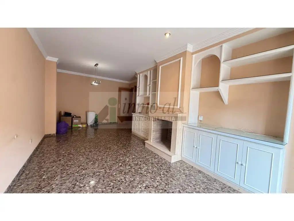 Flat with terrace for sale in Calle San Fernando, imagen 4