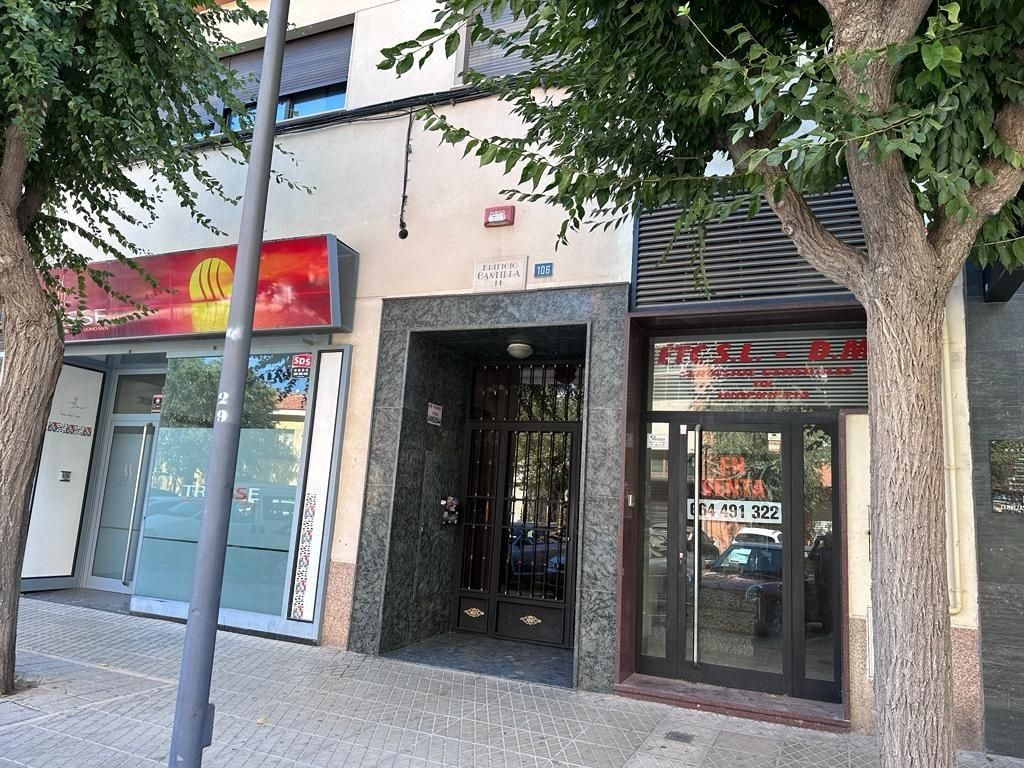 Office to rent