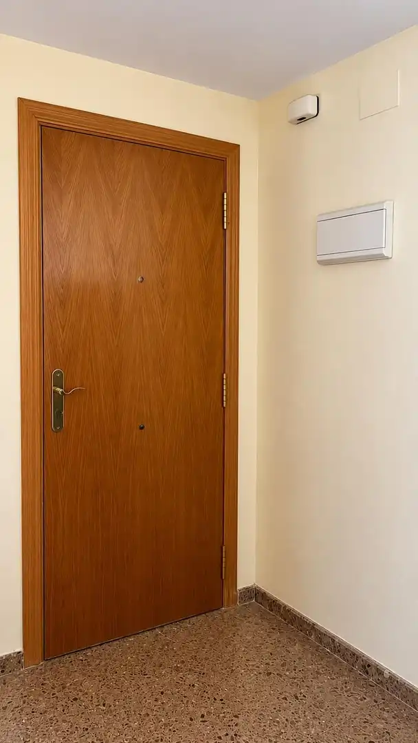 Flat with terrace for sale in Calle AGULLENT, imagen 17