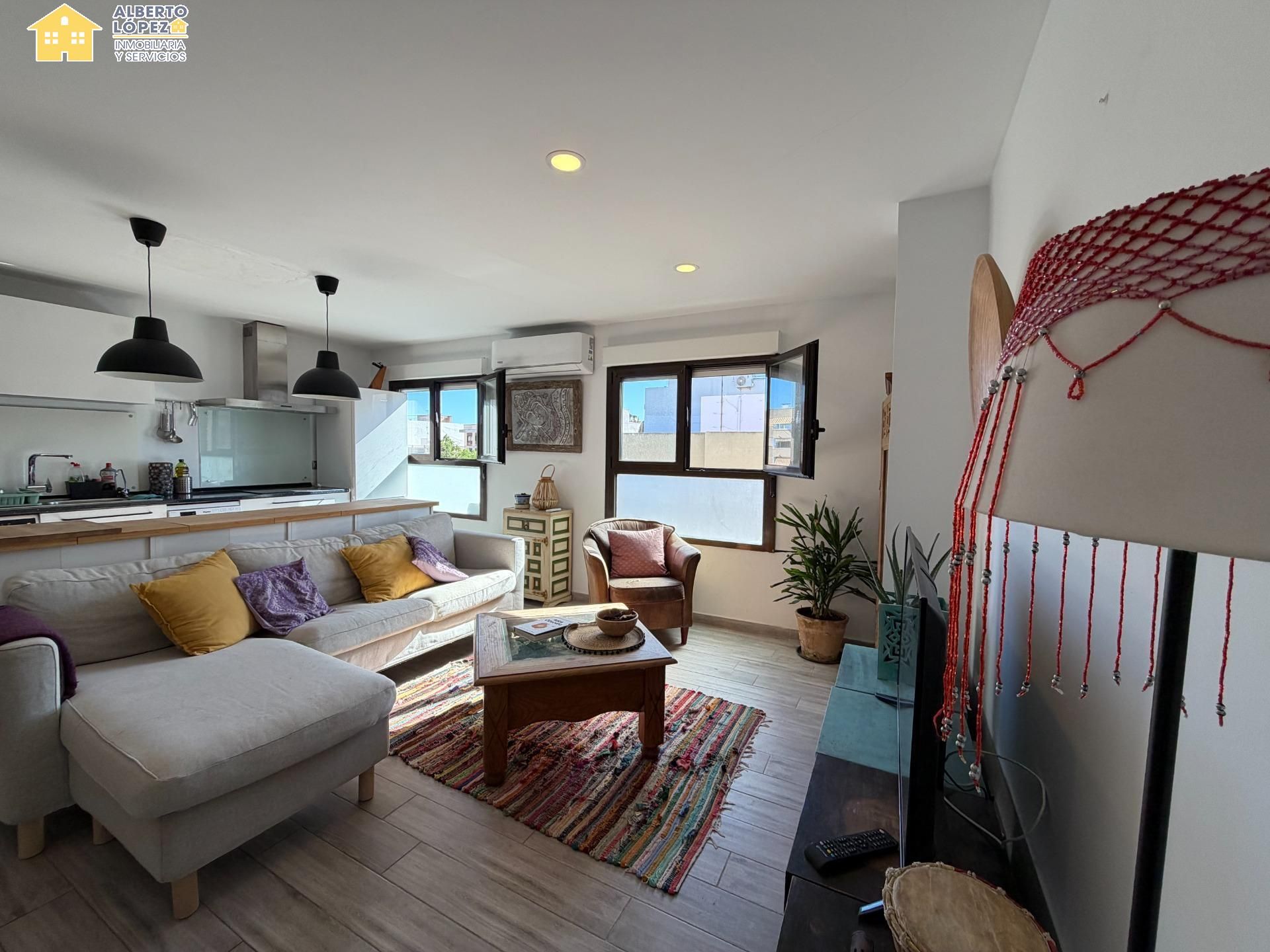 Living room of Flat to rent in Elche / Elx  with Air Conditioner, Heating and Terrace