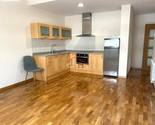 Cuina de Apartament en venda en León Capital  amb Calefacció, Parquet i Traster