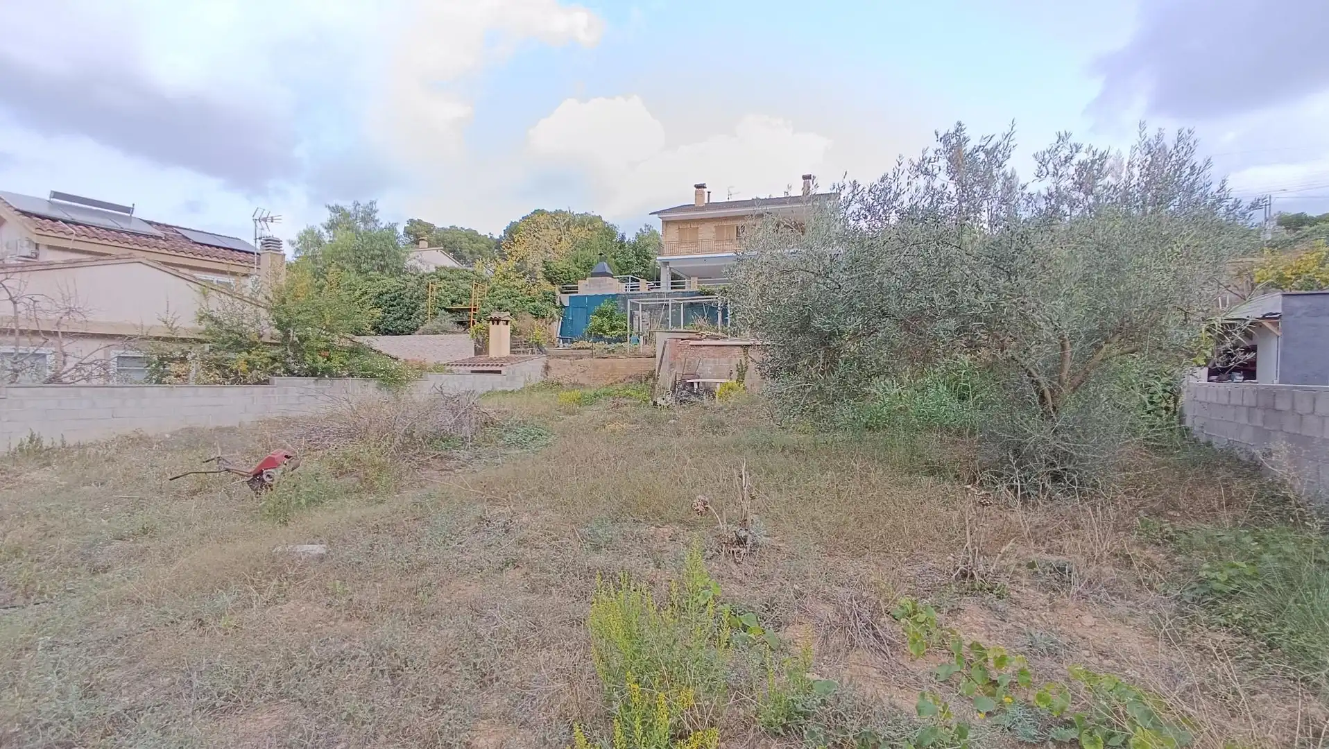 Terreno residencial en venta en Canyelles, imagen 2