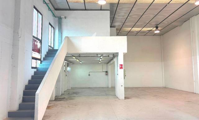 Nave industrial en Alquiler en Polinyà