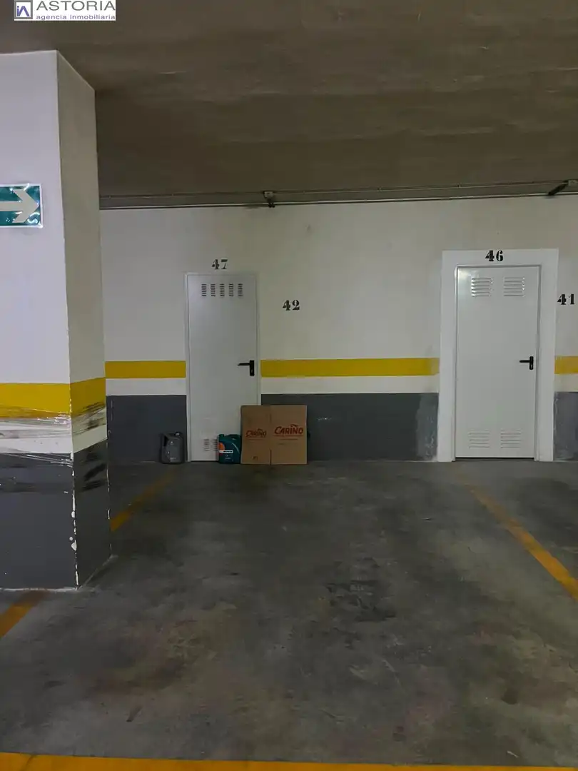 Aparcament de Pis de lloguer en Granada amb Aire condicionat, Calefacció i Traster