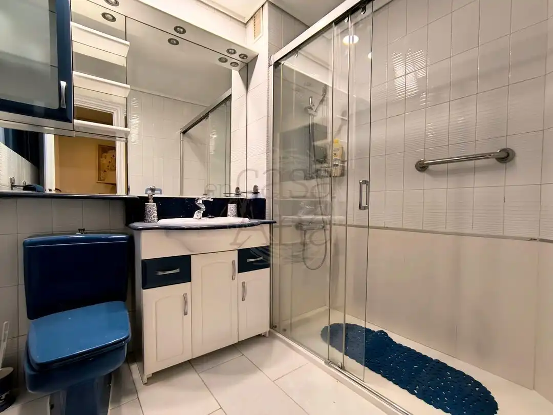 Baño de Piso de alquiler en Bilbao  con Calefacción