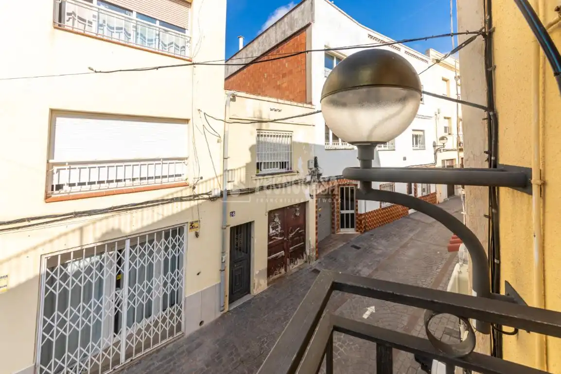 Vista exterior de Pis en venda en Cubelles amb Aire condicionat i Calefacció