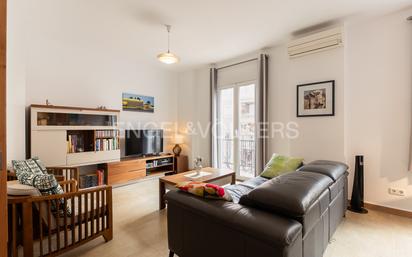 Living room of Apartment for sale in  Valencia Capital  with Air Conditioner, Heating and Balcony