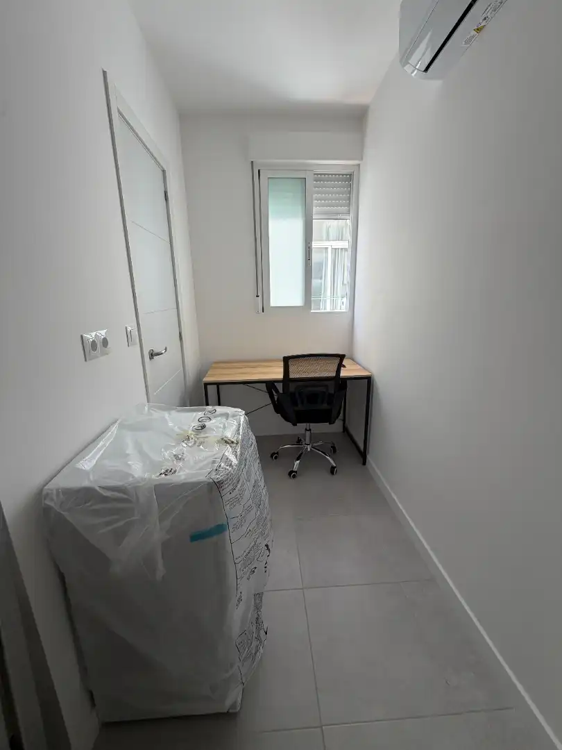 Schlafzimmer von Wohnung zur untervermieten in Córdoba mit Möbliert