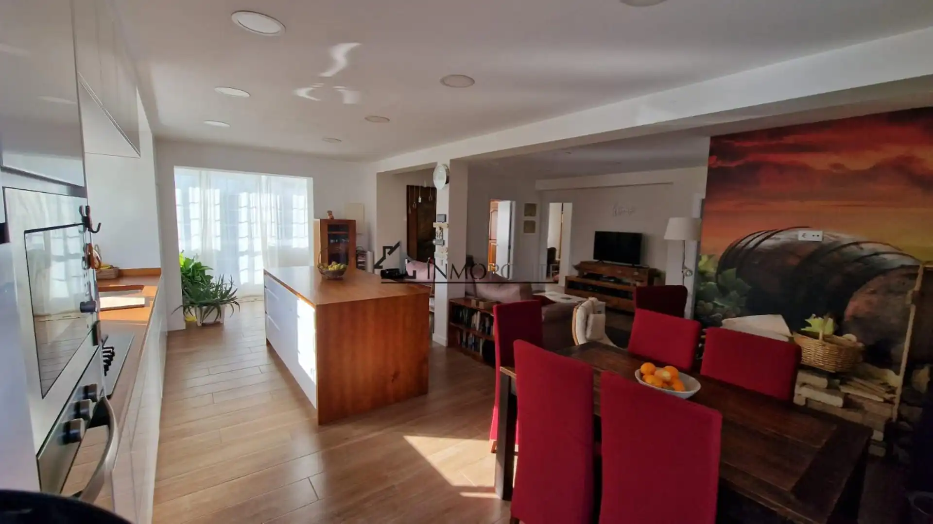 Sala d'estar de Casa o xalet en venda en Pontevedra Capital  amb Jardí privat
