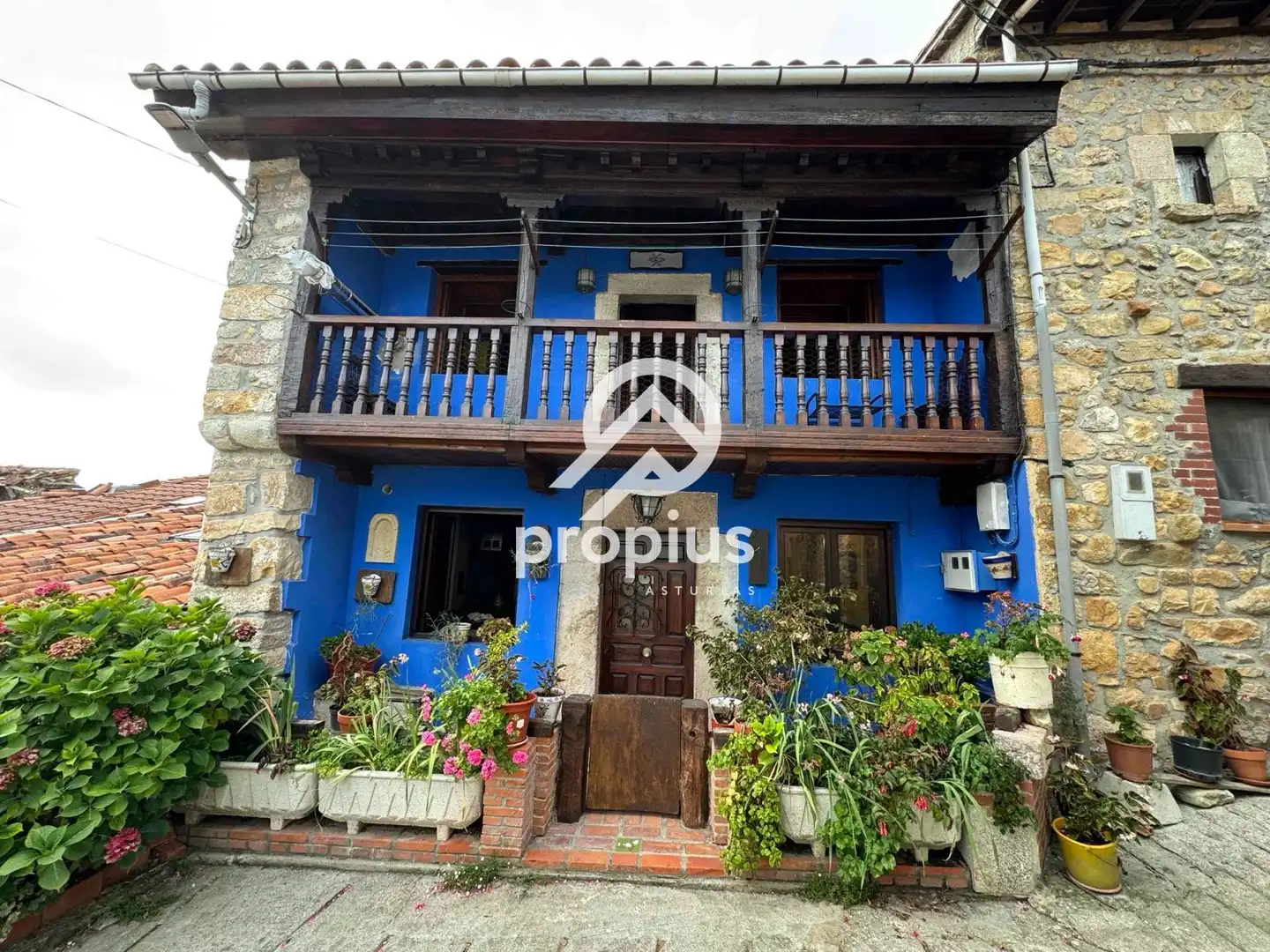 Vista exterior de Casa adosada en venta en Peñamellera Alta con Calefacción, Parquet y Terraza