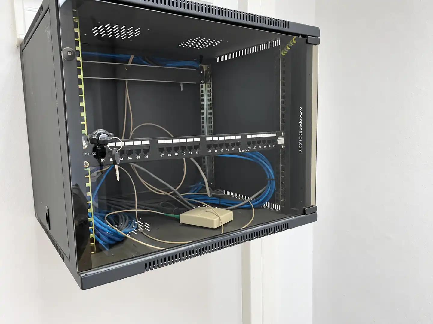 Oficina de alquiler en Hostafrancs